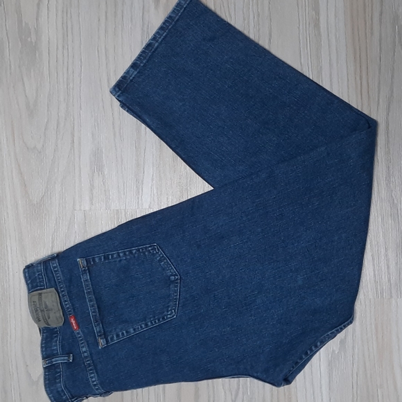 Wrangler Men's regular fit jeans size 44x30 - Picture 6 of 6